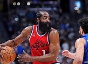 1xBit体育竞技-快船球员集体射程不准，需调整进攻策略