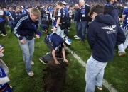 1xBit体育官网-关于西汉姆主场欢呼一片，球队士气高昂的信息