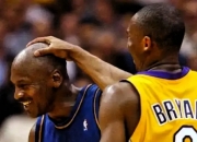 1xBit体育新闻-篮球场上的碰撞，每一次对抗都是一场生死较量