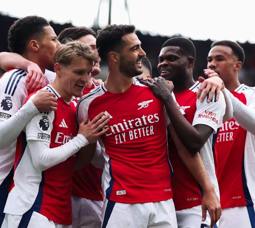 包含悬念揭晓:双方将在赛场上展开胜负之争的词条 包含悬念揭晓:双方将在赛场上展开胜负之争的词条