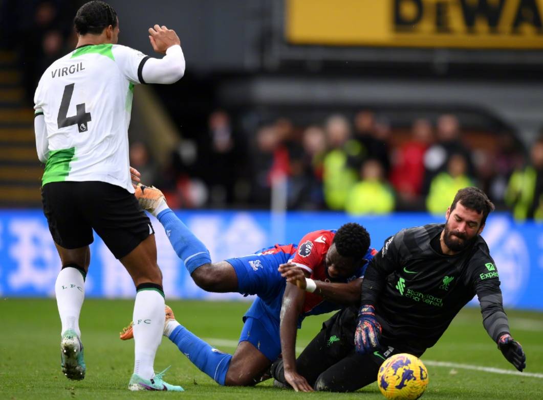 关于水晶宫客场绝杀,惊险逆转取得胜利的信息 关于水晶宫客场绝杀,惊险逆转取得胜利的信息