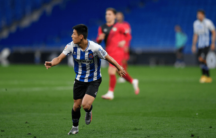 包含马拉加锁定西班牙人后卫路易斯-洛佩斯,解决后防困境的词条 包含马拉加锁定西班牙人后卫路易斯-洛佩斯,解决后防困境的词条