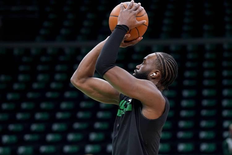 凯尔特人主场战胜猛龙,取得七连胜 凯尔特人主场战胜猛龙,取得七连胜