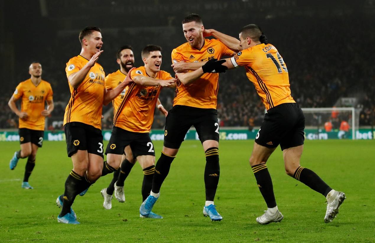 关于西汉姆主场欢呼一片,球队士气高昂的信息 关于西汉姆主场欢呼一片,球队士气高昂的信息