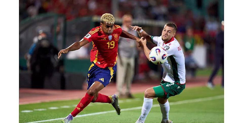 包含绝对精彩的欧预赛比赛火热开启,球员拼尽全力的词条 包含绝对精彩的欧预赛比赛火热开启,球员拼尽全力的词条