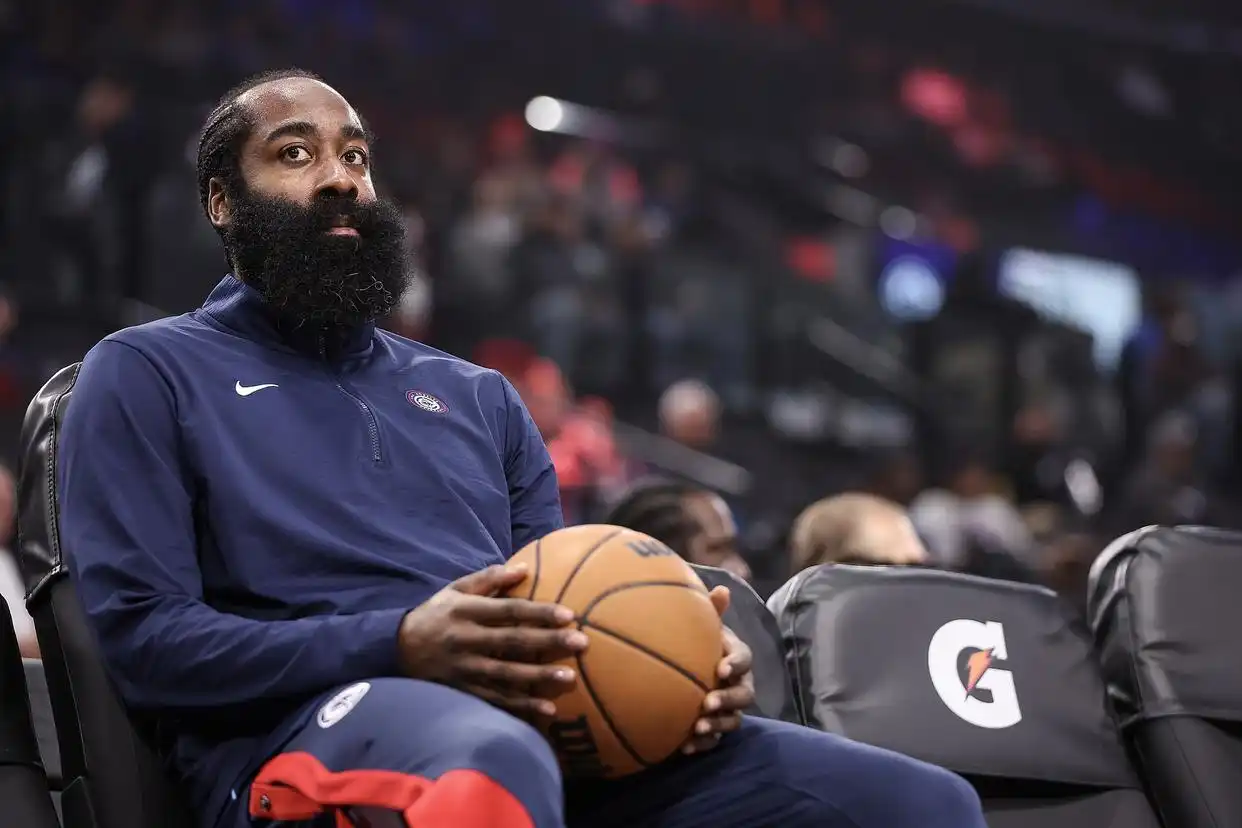 76人擒鹈鹕，哈登时刻奉献的简单介绍