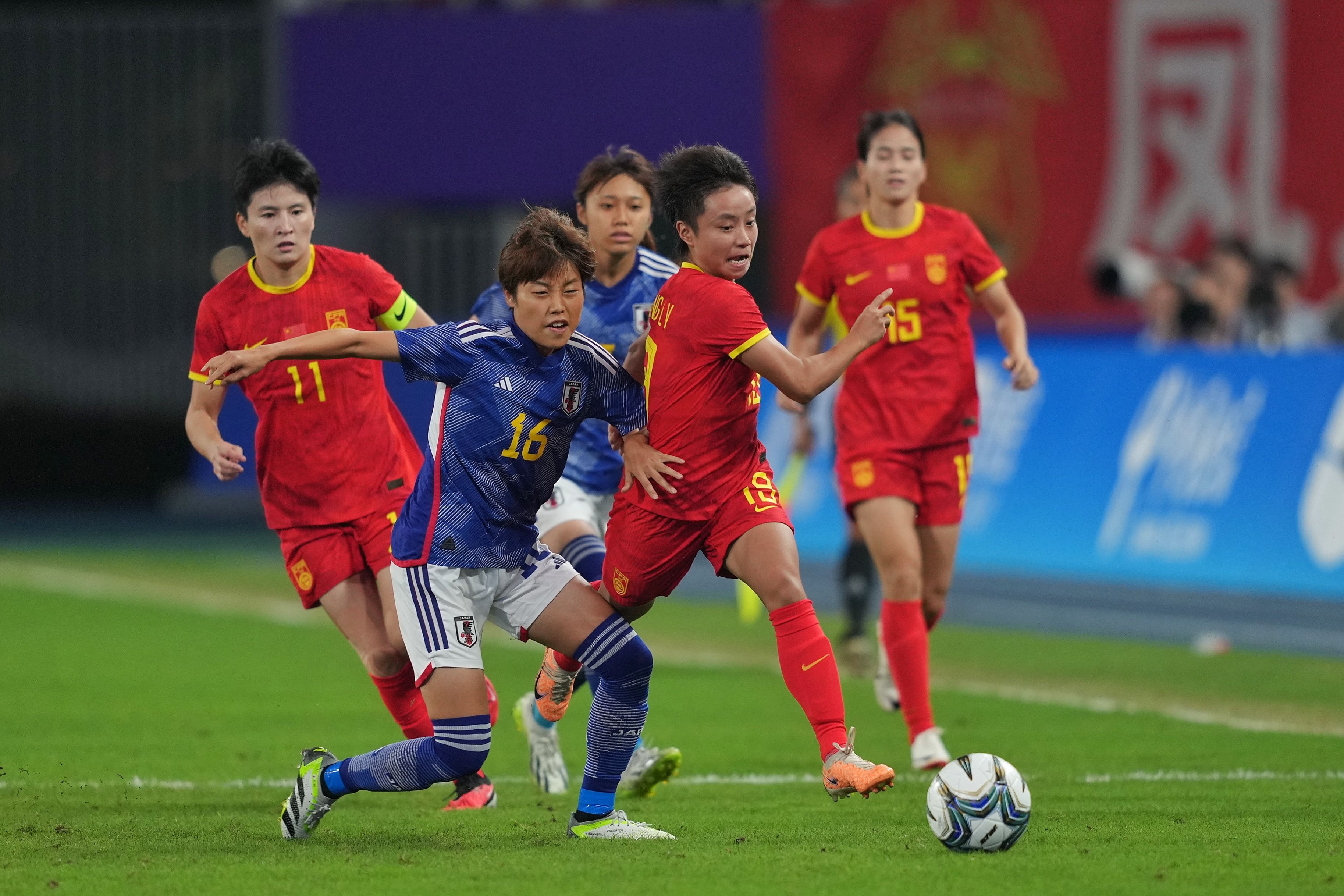 中国女足大比分战胜对手,强势晋级 中国女足大比分战胜对手,强势晋级